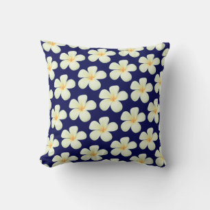 Witte Frangipani Plumeria Bloemen op Marineblauw Kussen