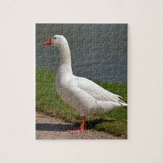 Witte gans nabij vijver legpuzzel (Verticaal)