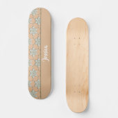 Witte gegraveerde bloemen op bruin persoonlijk skateboard (Voorkant)