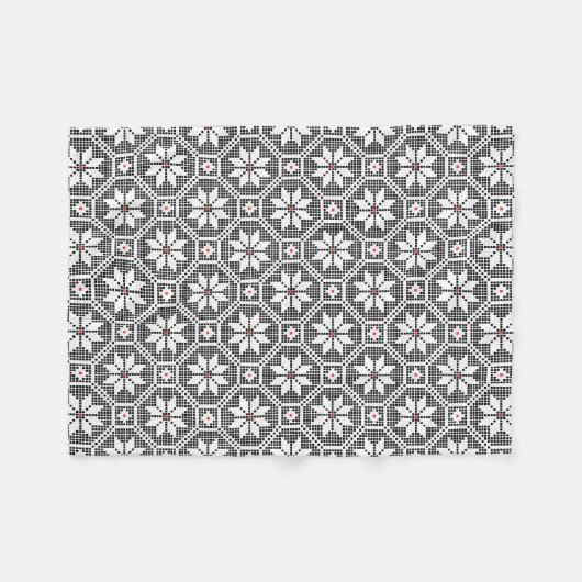 Witte, geïsoleerde kant op de zwarte achtergrond A Fleece Deken (Voorkant (Horizontaal))