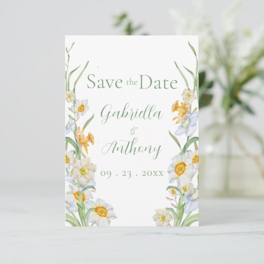 Witte & Gele Narcis Bloem Groen Schrift Save The Date (Staand voorkant)