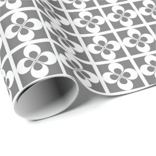Witte geometrische bloemen op grijs cadeaupapier