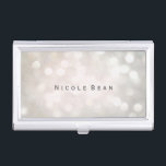 Witte Glamour Bokeh Lights visitekaarthouder<br><div class="desc">Witte Glamour Bokeh Lights visitekaarthouder. Aanpassen met elke tekst of leeg laten.</div>
