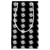 witte gloed op zwart klein cadeauzakje (Voorkant)