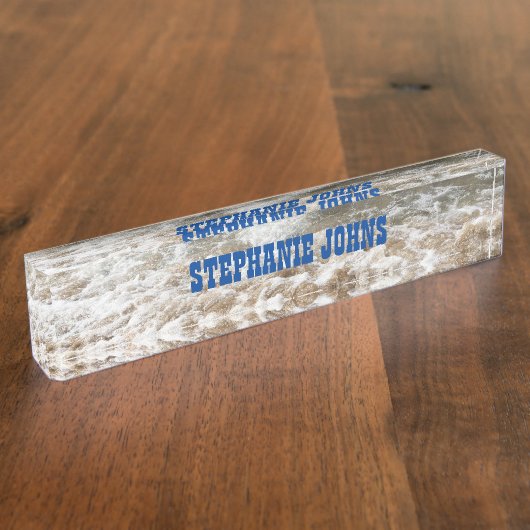 Witte golven voor de Oostzee Monogram Blauw Aangep Naambordje (Zijkant)