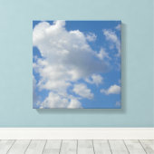 Witte/grijze wolken en blauwe hemel canvas afdruk (Insitu (Houten vloer))