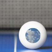 Witte/grijze wolken en blauwe hemel pingpongbal (Net)