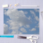 Witte/grijze wolken en een blauw-hemelpapier tissuepapier (Craft)