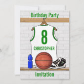 Witte Groene Basketbal Jersey Verjaardagsfeestje Kaart (Voorkant)