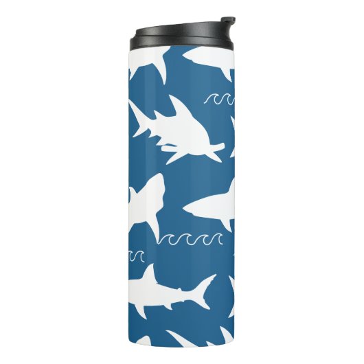 Witte haaien en golven oceaan blauw | Gepersonalis Thermosbeker (Gedraaid links)