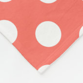 Witte haarvlekken op levend koraal fleece deken (Hoek)