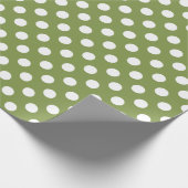 Witte haarvlekken op olijfgroen cadeaupapier (Hoek)