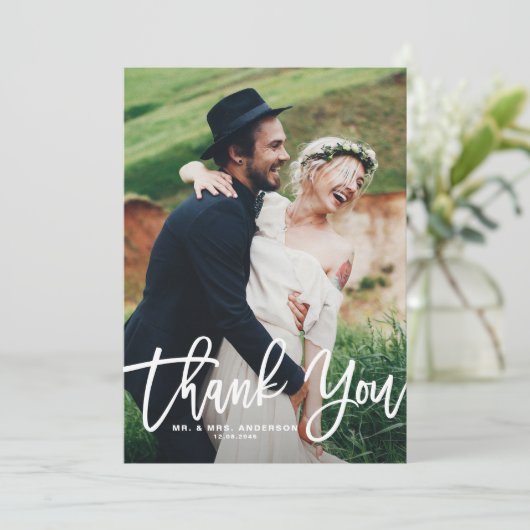Witte hand belettering foto bruiloft bedankkaart (Staand voorkant)