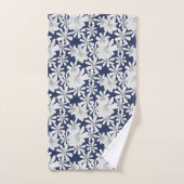 Witte handgeschreven bloemen op marineblauw afdruk bad handdoek (Handdoek)