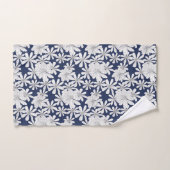 Witte handgeschreven bloemen op marineblauw afdruk bad handdoek (Handdoek)