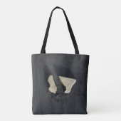 Witte hartvorm op zwart oppervlak tote bag (Achterkant)