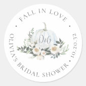 Witte herfstpompoen groen monogram favor ronde sticker (Voorkant)