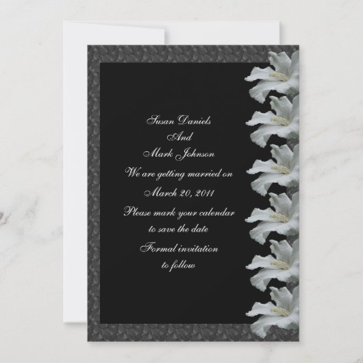 Witte Hibiscus Flower Black Wedding Bewaar de datu Save The Date (Voorkant)
