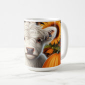 Witte Highland Kalf Tussen Pompoenen En Zonnebloem Koffiemok (Voorkant rechts)