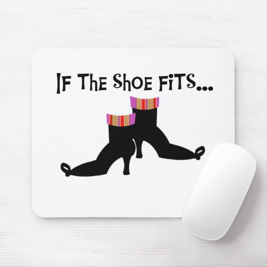 Witte hond als de schoen past muismat (Met muis)