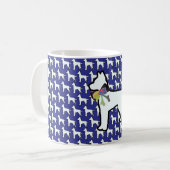 Witte hond met blauwe strik koffiemok (Voorkant links)