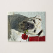 Witte hond met roos legpuzzel (Horizontaal)