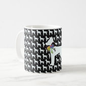 Witte hond met zwarte strik koffiemok (Voorkant links)