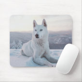 Witte hondje in de sneeuw muismat (Met muis)