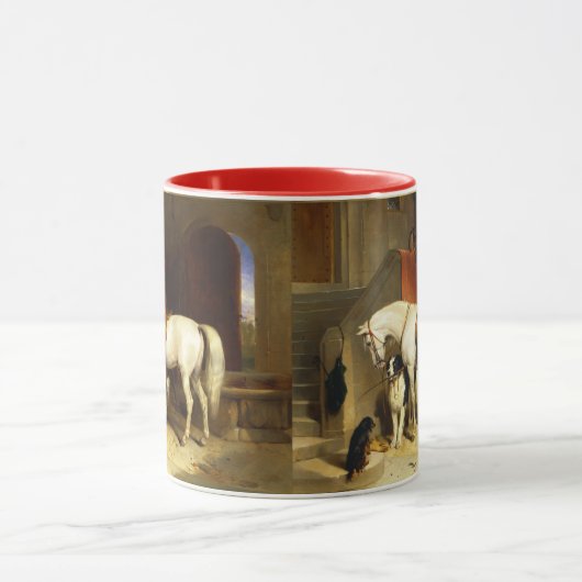 WITTE HORSE MET HONDEN EN DALCONS IN STABIEL MOK (Midden)