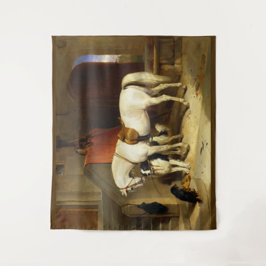 WITTE HORSE MET HONDEN EN DALCONS IN STABIEL WANDKLEED (Voorkant)