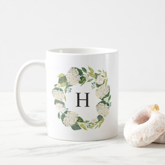 Witte Hortensia Bloemen Krans Monogram Koffiemok (Met donut)