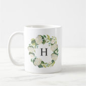 Witte Hortensia Bloemen Krans Monogram Koffiemok (Links)