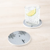 Witte houten deur met zwart ijzerwerk zandsteen onderzetter (Zijkant)