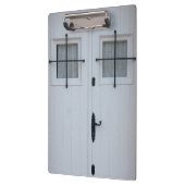 Witte houten deur met zwarte, witte, strijkbanden klembord (Links)