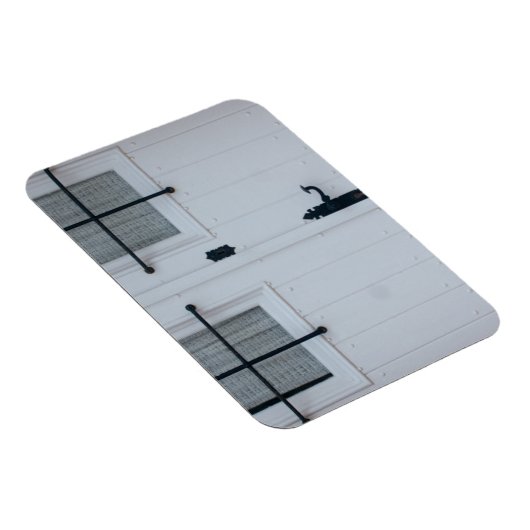 Witte houten deur met zwarte, witte, strijkbanden magneet (Rechterzijde)