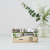 Witte houten paal en spoorhek visitekaartje (Staand voorkant)