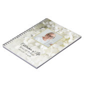 Witte Hydrangea Bloem Viering van het Leven Begraf Notitieboek (Linkerzijde)