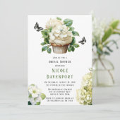 Witte Hydrangea Vlinder Cupcake Vrijgezellenfeest Kaart (Staand voorkant)