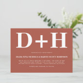 Witte initialen terracotta bold typografie bruilof kaart (Staand voorkant)