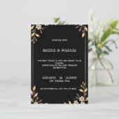 Witte kalligrafie en bloemenbruiloft uitnodiging (Staand voorkant)