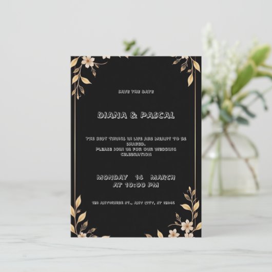 Witte kalligrafie en bloemenbruiloft uitnodiging (Staand voorkant)