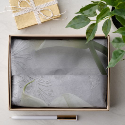 Witte kammeling op linnen tissuepapier (Geschenk)