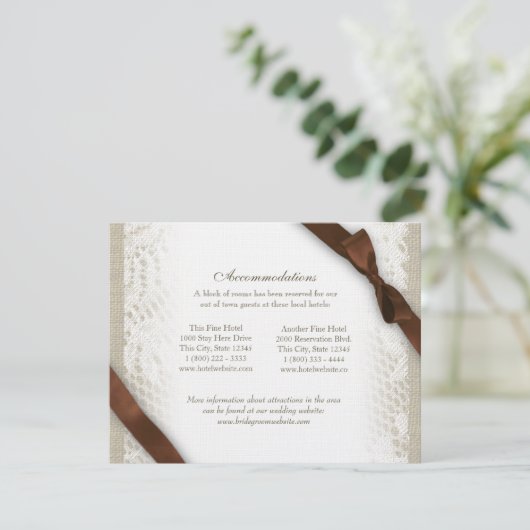 Witte kant en bruin lint richtingen informatiekaartje (Staand voorkant)