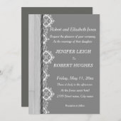 Witte kant en grijze rustieke houten bruiloft kaart (Voorkant / Achterkant)