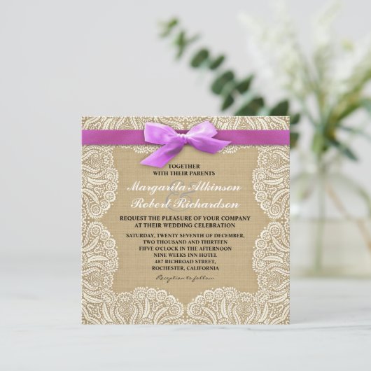 Witte kant en jute bruiloft uitnodigingen (Staand voorkant)