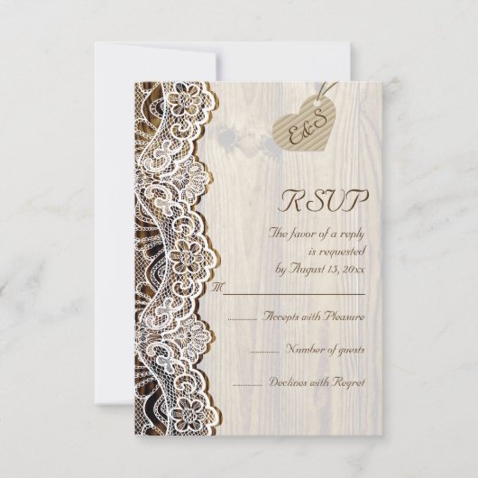 Witte kant & hart op hout bruiloft RSVP Kaartje (Voorkant)