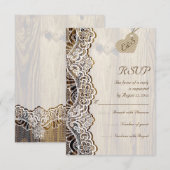 Witte kant & hart op hout bruiloft RSVP Kaartje (Voorkant / Achterkant)