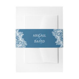 Witte kant op blauwe bruiloft uitnodigingen wikkel