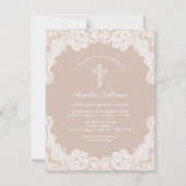 Witte kant op Bleke bruine doop uitnodiging (Voorkant)