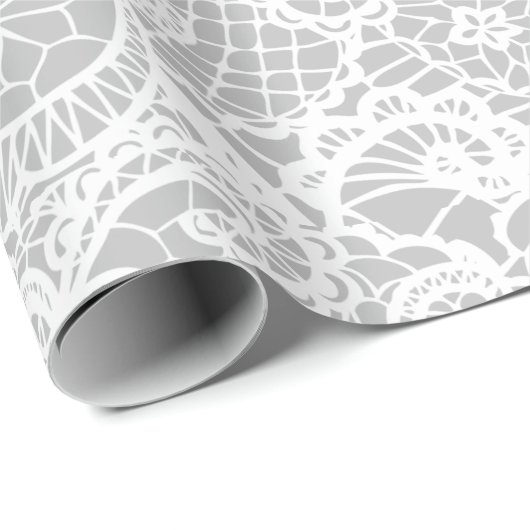Witte kant op grijs cadeaupapier (Rol Hoek)
